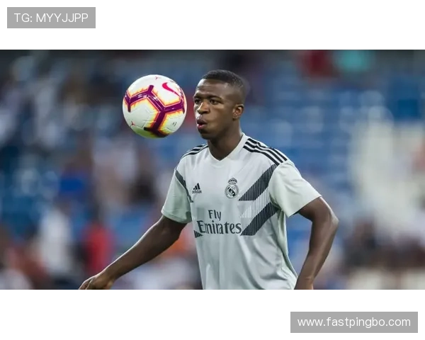 国家队关键战：维尼修斯在大赛中的表现