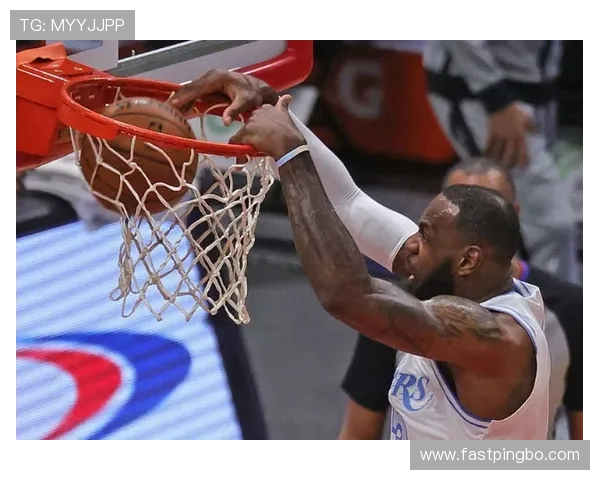 罗伯特·威廉姆斯挡拆保护篮筐效率提升，拉开内线防守差距